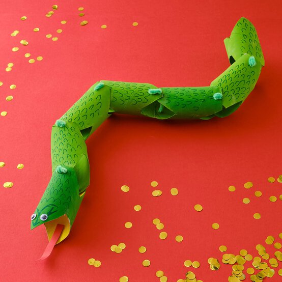 How to Make a Craft Roll Snake image number 1