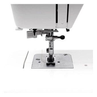 Janome 4400 Sewing Machine image number 3