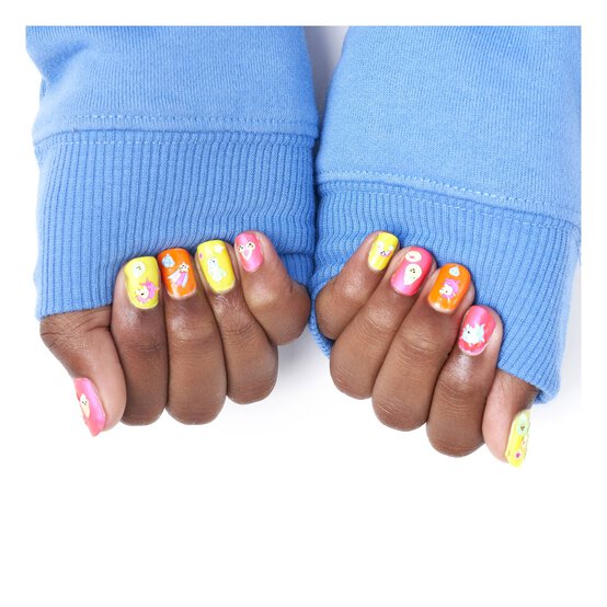 FabLab Glow in the Dark Nail Art image number 4