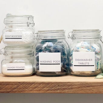 Cricut: How to Make Waterproof Storage Jar Labels