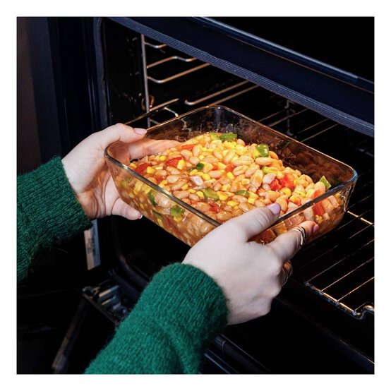 Pyrex Cook & Freez Glass Rectangular Dish with Lid 2.6 Litres image number 3