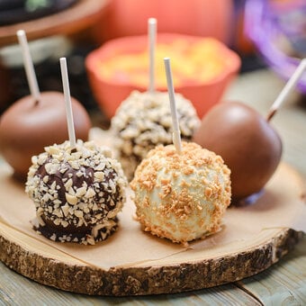 How to Make Chocolate Apples