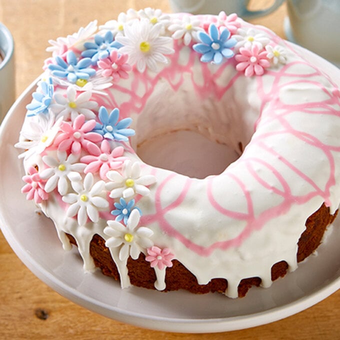 How to Make a Spring Wreath Bundt Cake image number 1