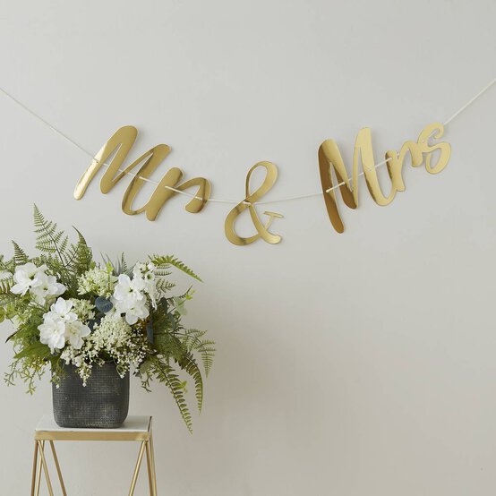 Gold Mr and Mrs Bunting 2m image number 3