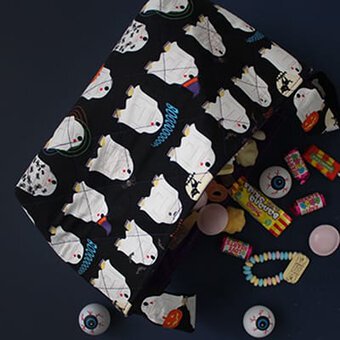 How to Sew a Halloween Treat Basket