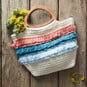 How to Make a Crochet Tassel Beach Bag image number 1