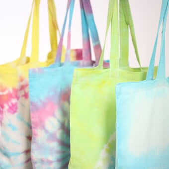 How to Tie Dye a Tote Bag