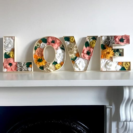 How to Make Floral Fillable Love Letters image number 1