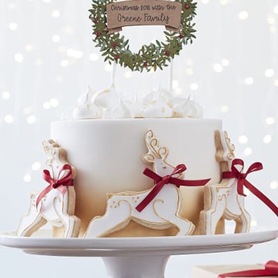 How to Make a Gold Ombre Cake image number 1