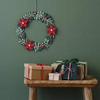 Glowforge: How to Make a Wooden Christmas Wreath