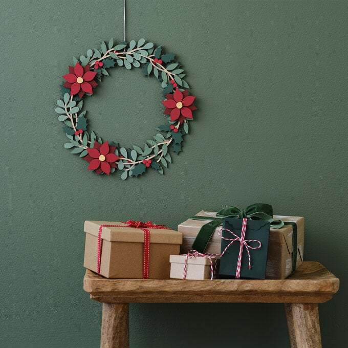 Glowforge: How to Make a Wooden Christmas Wreath image number 1