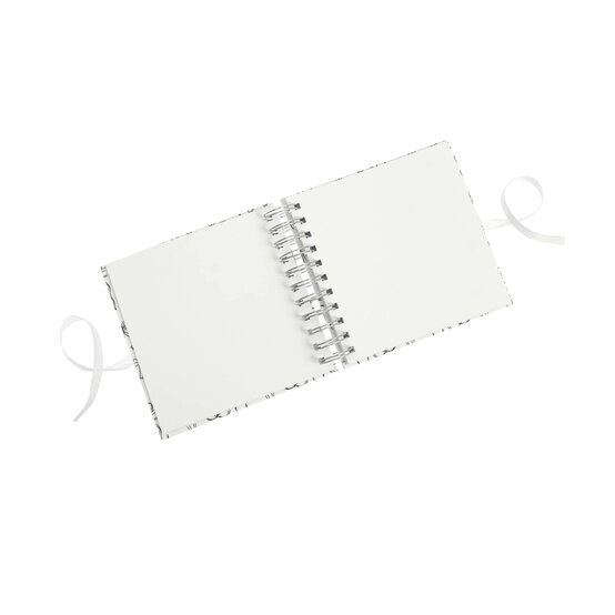 Spiral Bound Bows Scrapbook 6 x 6 Inches image number 3