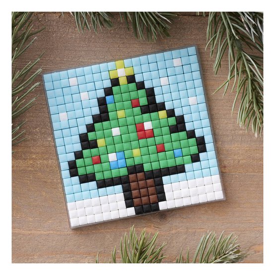 Pixel Art Christmas Tree Kit image number 1