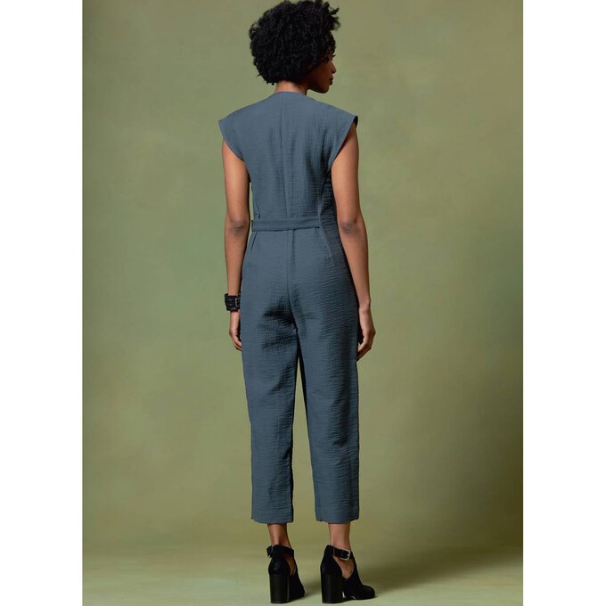 Vogue Women's Jumpsuit Sewing Pattern V1645 (L-XL)