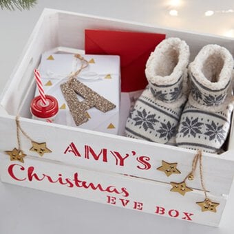 How to Make a Stencilled Christmas Eve Box