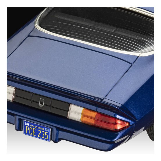 Revell Stranger Things Billy&rsquo;s Chevy Camaro Model Set 1:24 image number 5