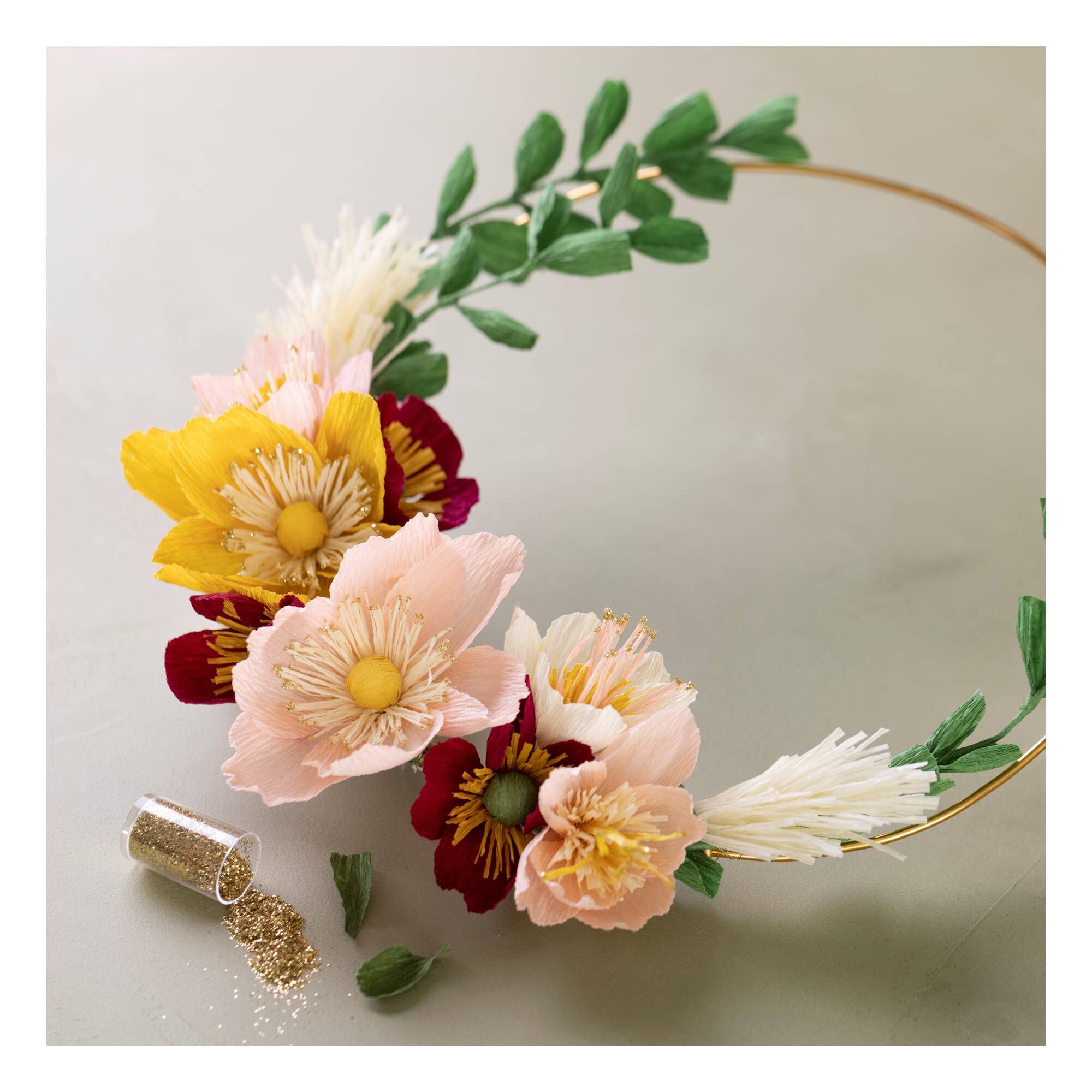 Crepe Paper Wreath Kit Hobbycraft