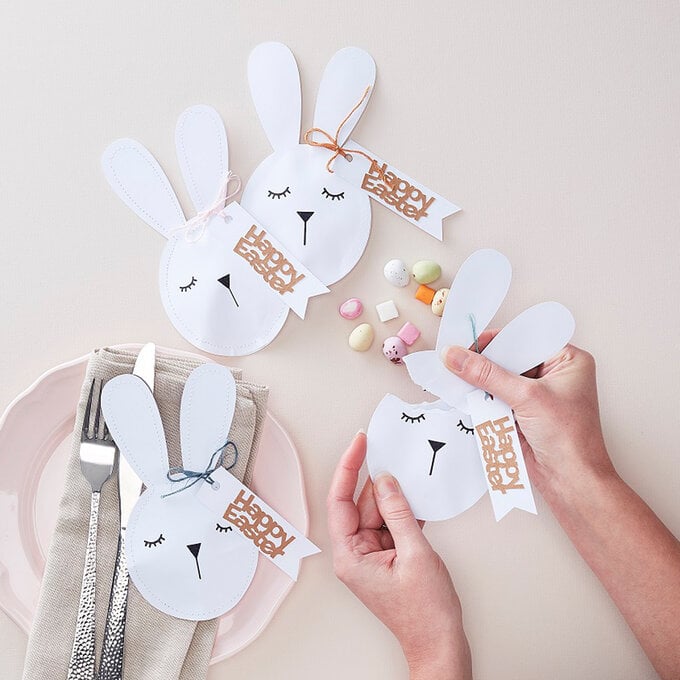 Cricut: How To Make Easter Bunny Favours image number 1