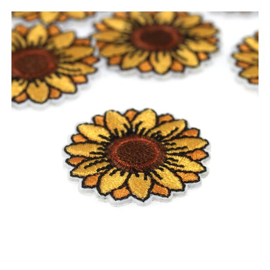 Mini Sunflower Iron-On Motifs 10 Pack image number 3