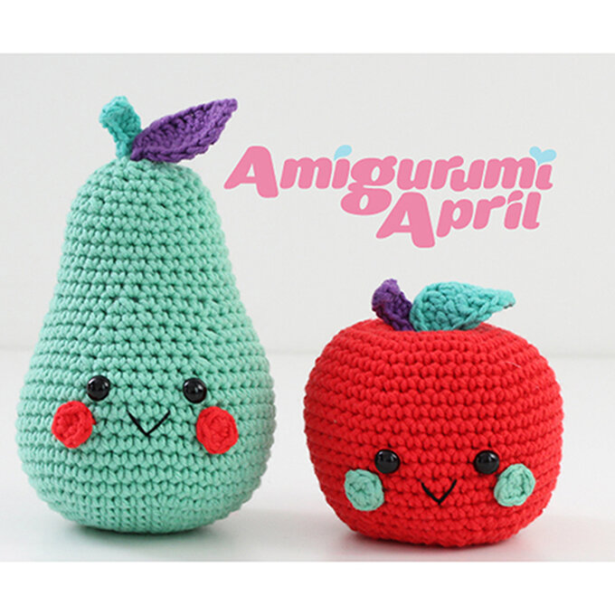 How to Crochet an Amigurumi Apple and Pear image number 1