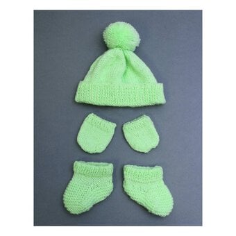 FREE PATTERN Baby Brilliance Bobble Hat Mittens and Bootees