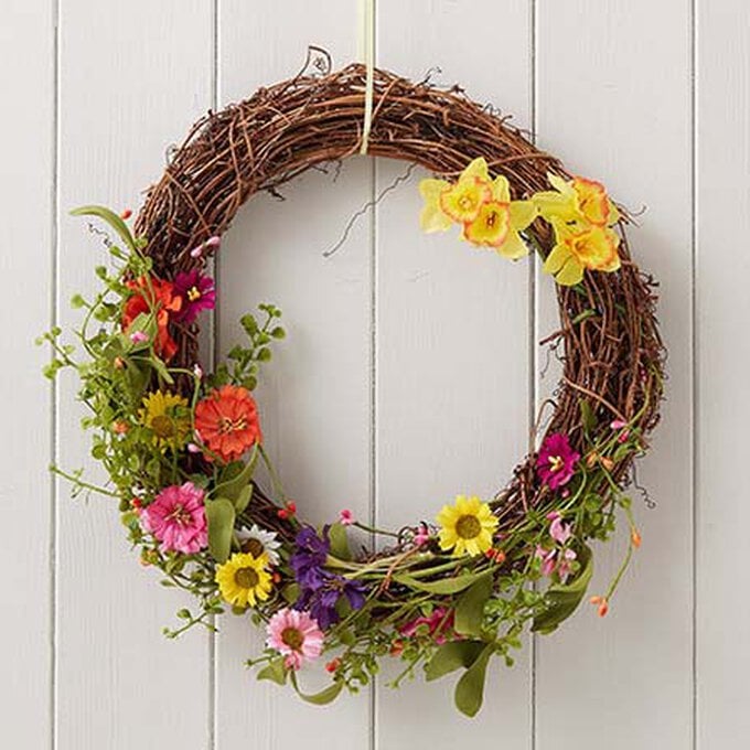 How to Make a Spring Wreath image number 1
