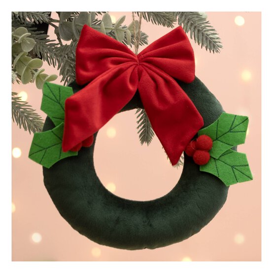 Hanging Velvet Wreath Decoration 20cm  image number 1
