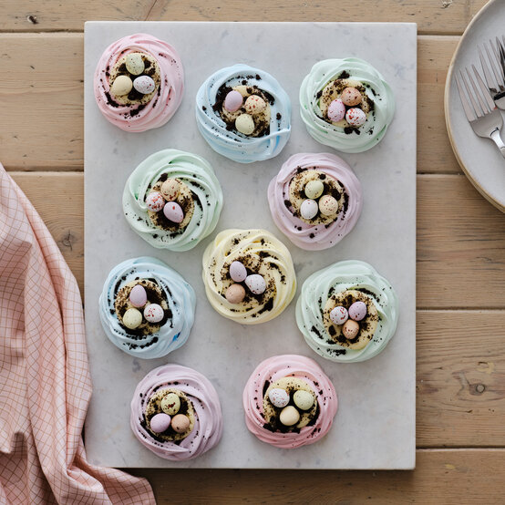 How to Make Meringue Nests image number 1
