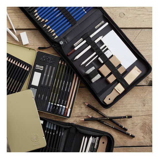 Shore & Marsh Travel Sketching Set 35 Pieces image number 2