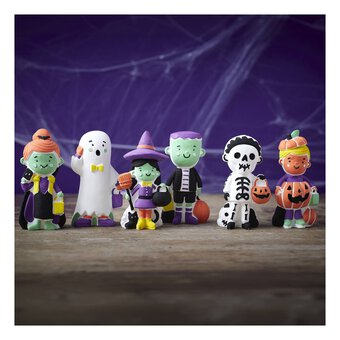 Paint Your Own Halloween Plaster Figures 6 Pack 