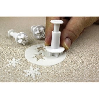 PME Mini Snowflake Plunger Cutters 3 Pack image number 6