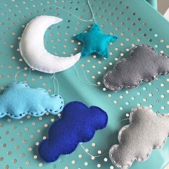 How to Make a Moon and Star Mobile