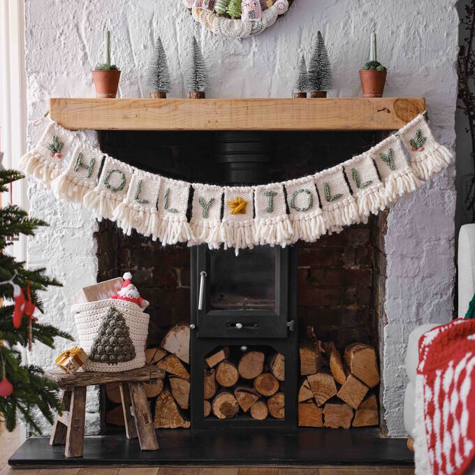 How to Make a Woven Christmas Banner  Hobbycraft