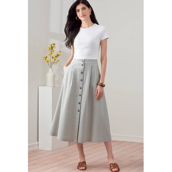 Simplicity Skirt in Three Lengths Sewing Pattern S9267 (16-24) image number 6