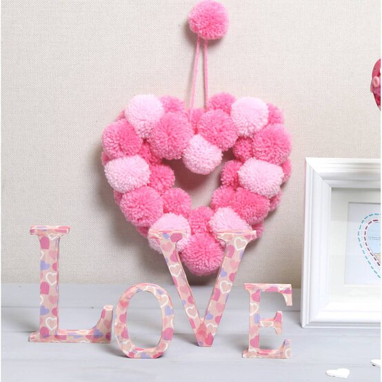 Clover Pom Pom Maker Large 65mm and 85mm image number 7