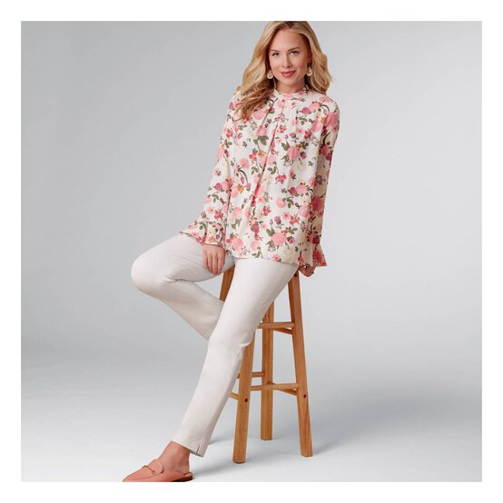 New Look Women's Top and Trousers Sewing Pattern 6712 (6-18) image number 2