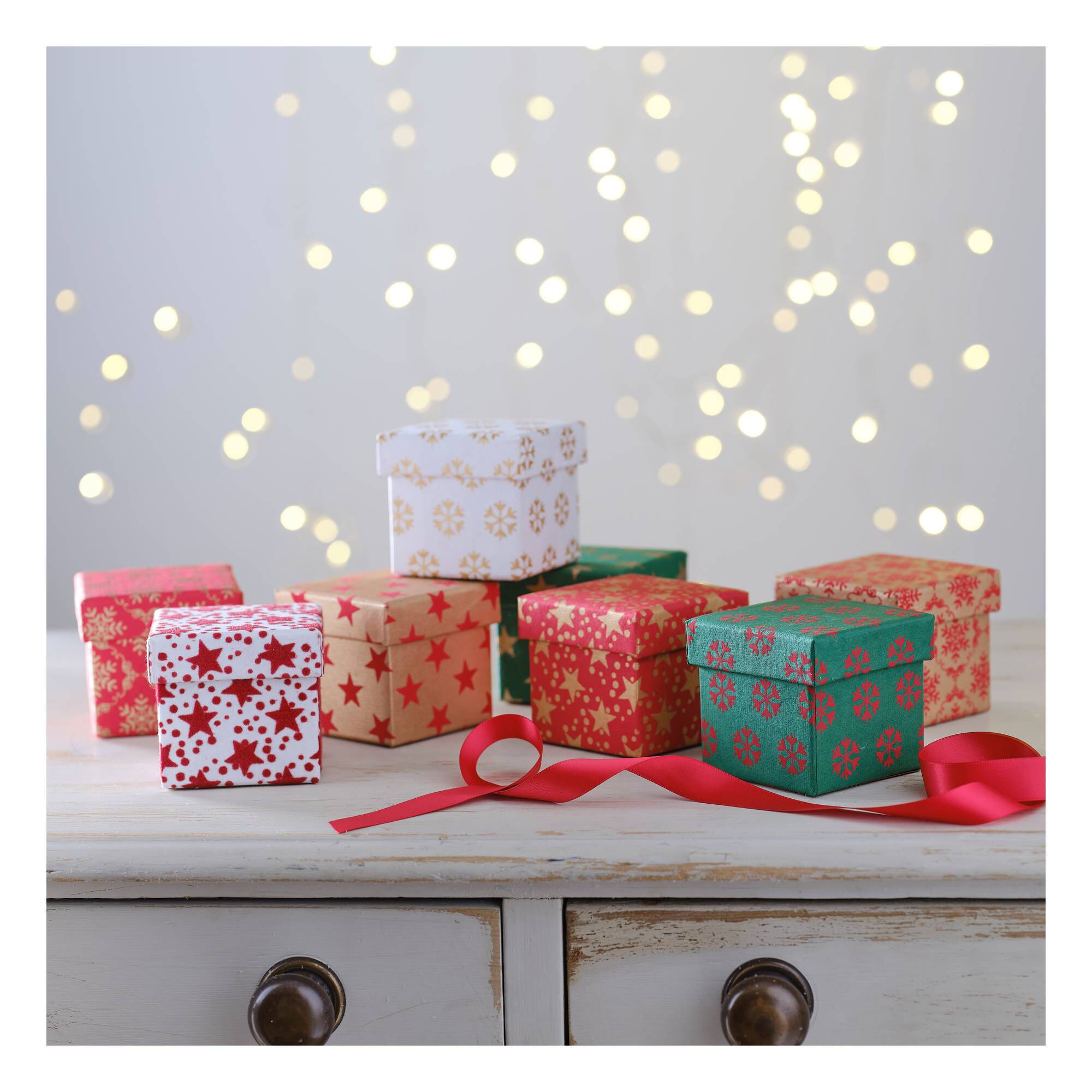 Christmas Gift Box Set 8 Pack Hobbycraft