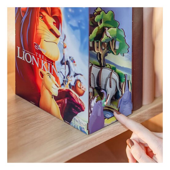 Disney The Lion King Book Nook image number 4