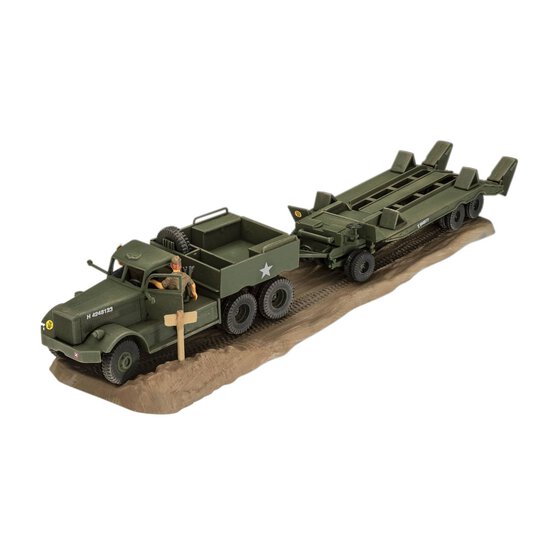 Revell M19 Tank Transporter Model Kit 1:76 image number 2