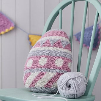 How to Make a Punch Needle Easter Cushion