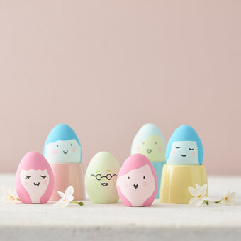 How to Make a Family of Egg People
