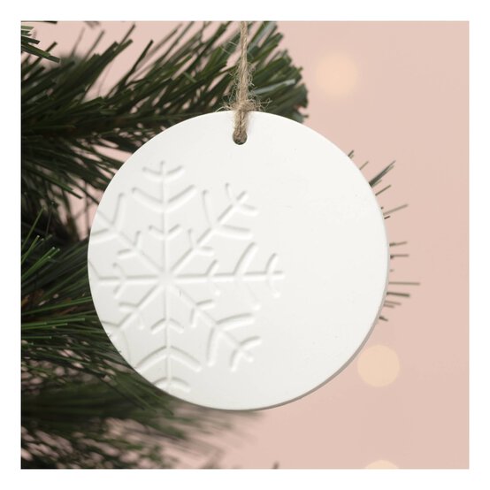 Hanging Ceramic Round Snowflake Decoration 8cm image number 1