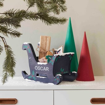 How to Make a Hand-Painted Christmas Sleigh