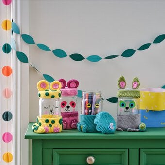 How to Upcycle Jars with Crochet