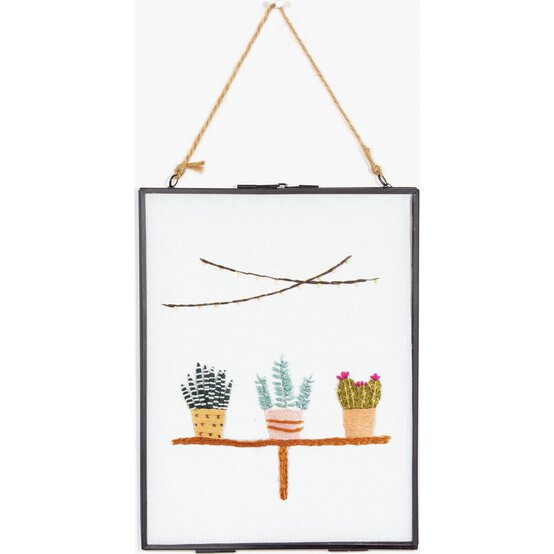 FREE PATTERN DMC Inside the Greenhouse Embroidery 0072 image number 3