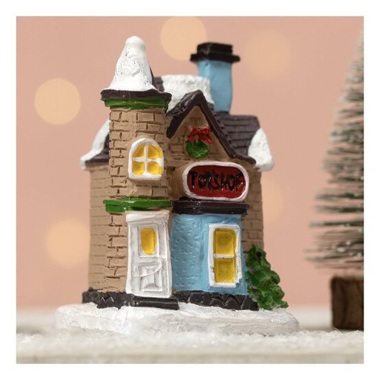 Brown House Resin Decoration 7.5cm image number 1