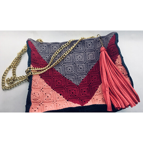 How to Crochet a Granny Square Handbag image number 1