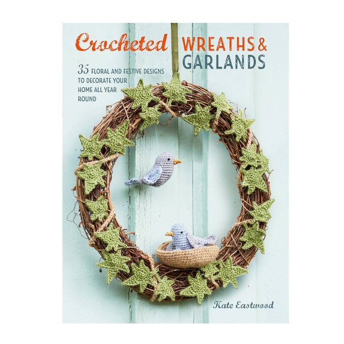 Crocheted Wreaths And Garlands image number 1