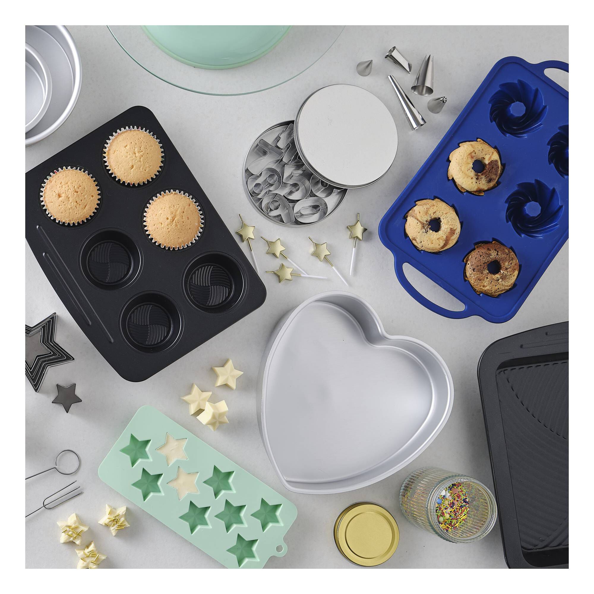 Whisk NonStick Carbon Steel Muffin Tin 6 Cups Hobbycraft