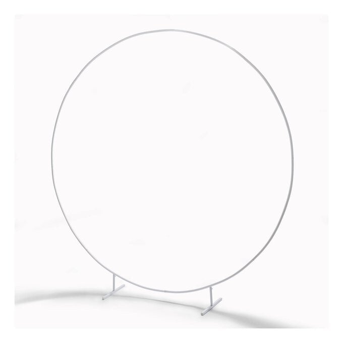 White Round Arch Frame 2.4m image number 1